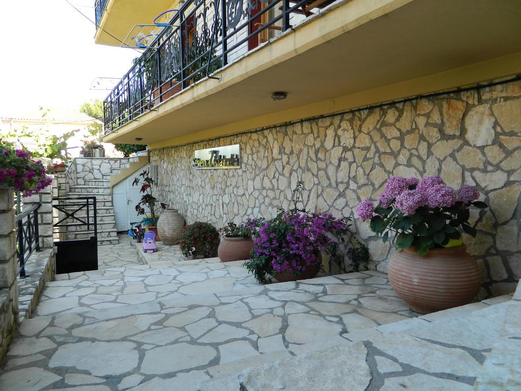Seven Islands Apartment Гайос Екстериор снимка